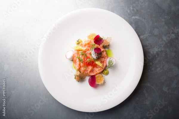 Obraz Raw salmon salad