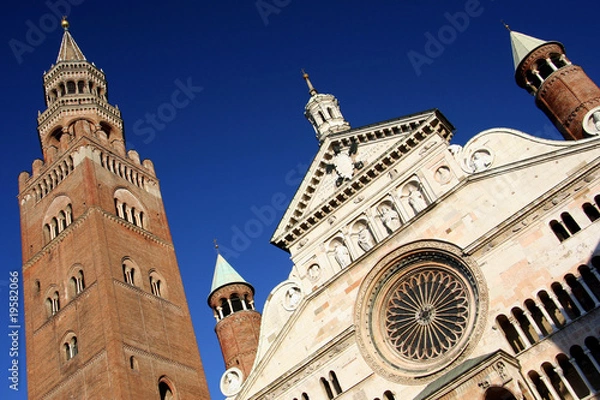 Obraz duomo cathedral with torrazzo tower, cremona, italy