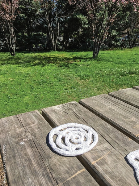 Obraz bench and ceramic cup base