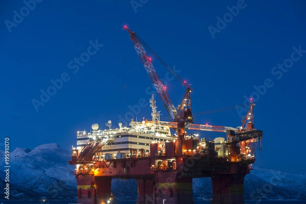 Obraz Oil and gas production platform in Norway