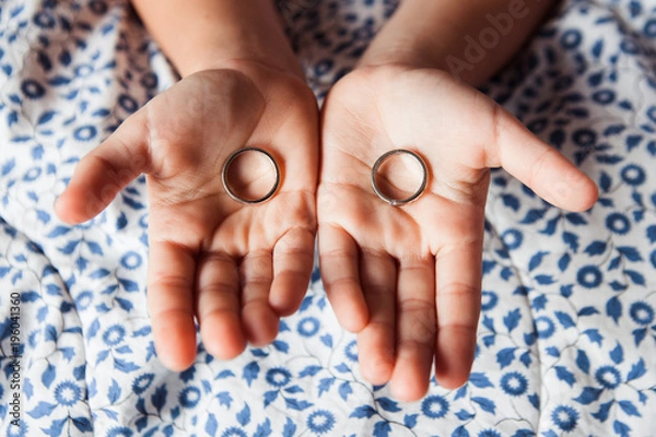 Obraz Hands and wedding rings