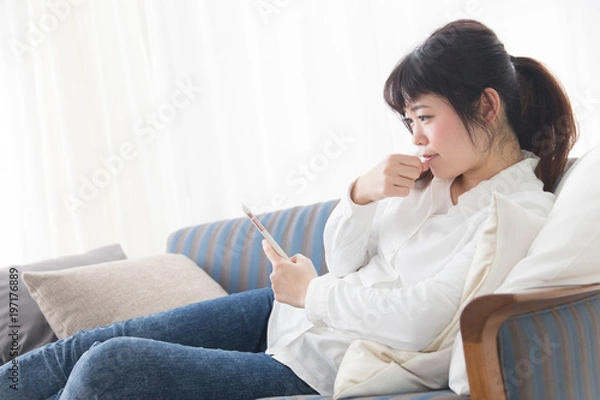 Fototapeta リビング・女性