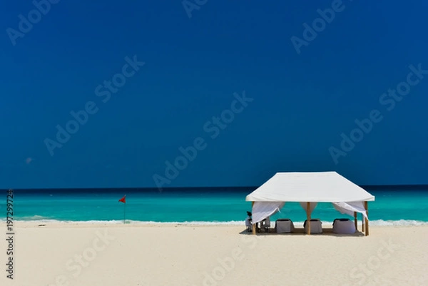 Obraz Cancun Beach and Bed (Horizontal)