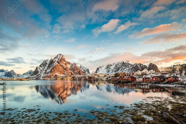 Fototapeta Reine, Lofoten, Norway - an amazing view at sunrise