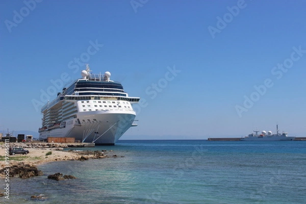 Fototapeta Cruise ship