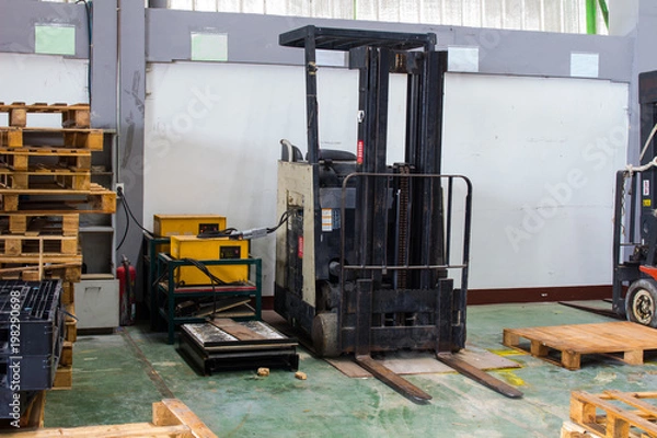 Obraz Electric Forklift charge the battery