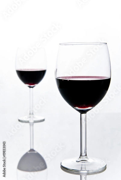 Obraz two wineglasses isolated on white background
