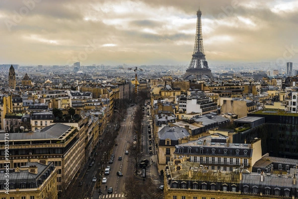 Obraz Eiffel Tower After Rain In Paris