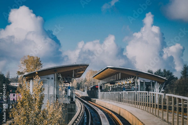 Obraz sky train station in vancouver