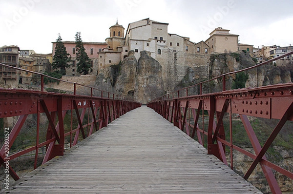 Obraz 橋の先の街