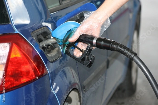 Obraz echar gasolina