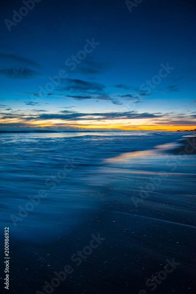 Obraz great motion at Ketaping beach, West Sumtra