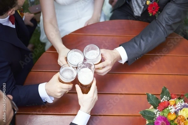 Obraz Braut im Biergarten