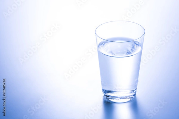 Fototapeta 一杯の水