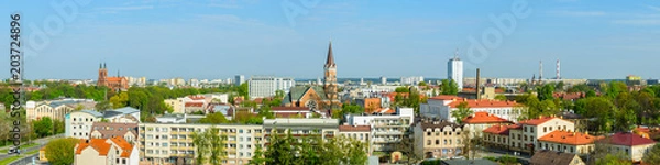 Obraz panoramiczny widok na wiosenne miasto