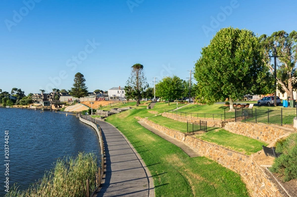 Fototapeta Brzeg jeziora Nagambie w środkowej Wiktorii w Australii