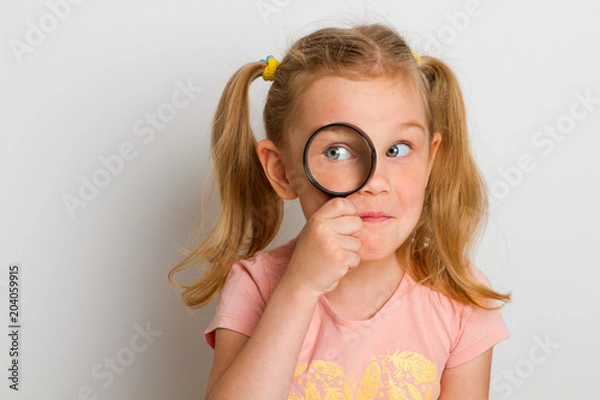 Obraz child with magnifier