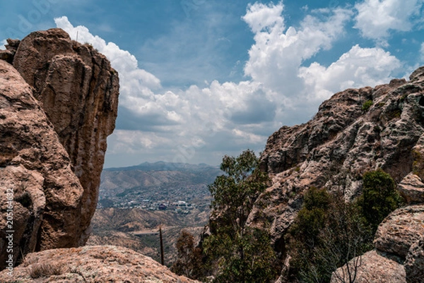 Obraz Mountain view with cloudy skies 