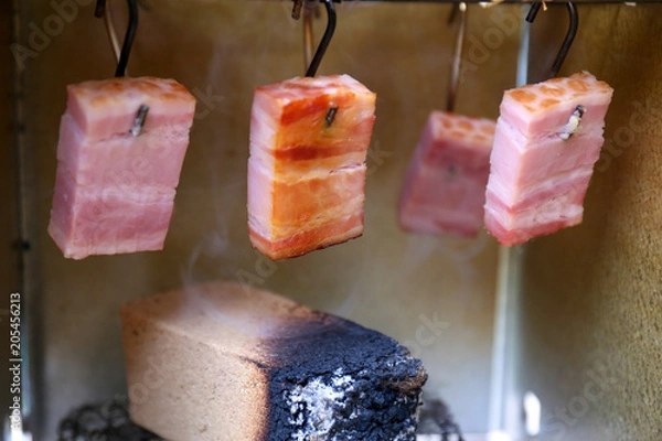 Obraz 燻製の煙とベーコン 横位置(ランドスケープ)