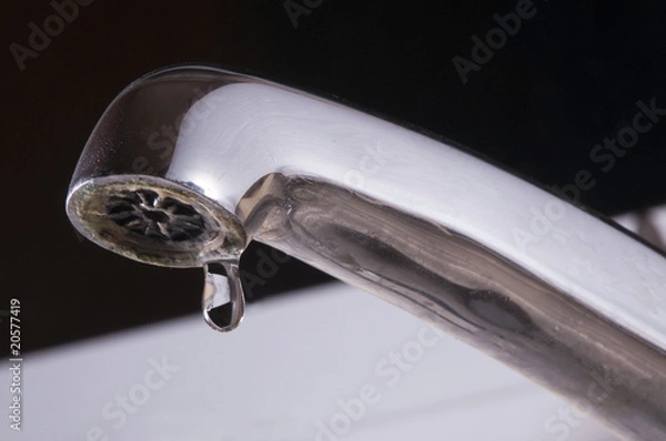 Obraz old chrome tap dripping water