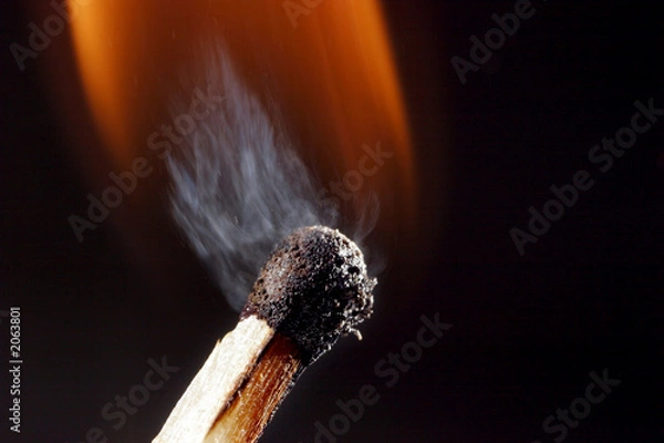 Fototapeta streichholz-brennen