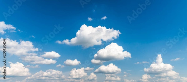 Fototapeta błękitne niebo z chmurami