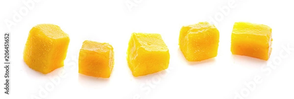 Fototapeta mango cube slices isolated on the white background