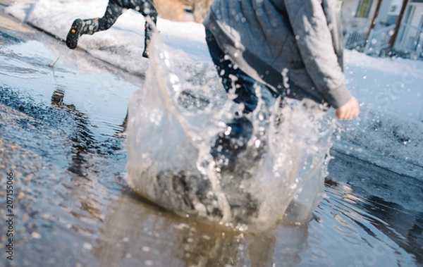 Fototapeta puddle jumps
