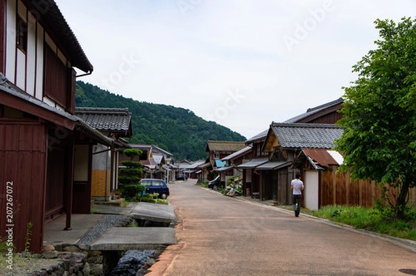 Fototapeta 鯖街道の熊川宿の町並み