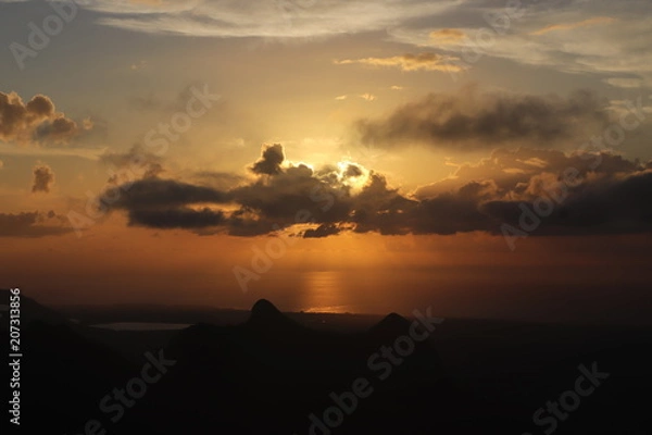 Obraz Sunset in Mauritius, view from mount Le Pouce
