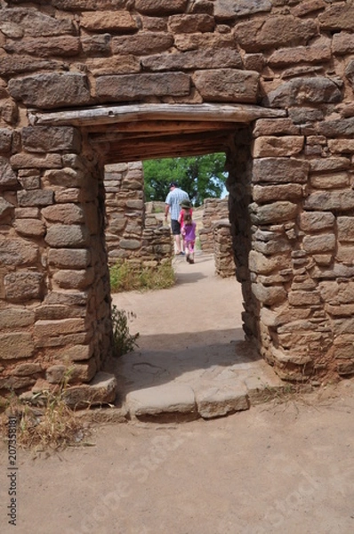Obraz Tourists Walking through the Aztec Ruins National Monument in New Mexico