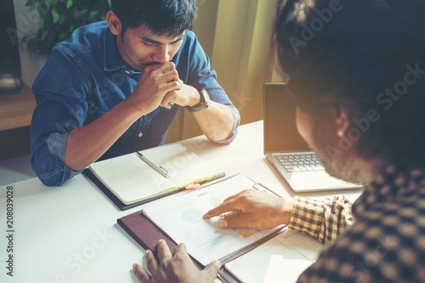 Fototapeta Bussiness man intended to meeting with business group.Bussiness concept.