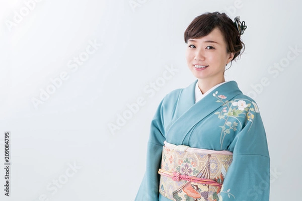 Fototapeta 着物姿の女性（笑顔）
