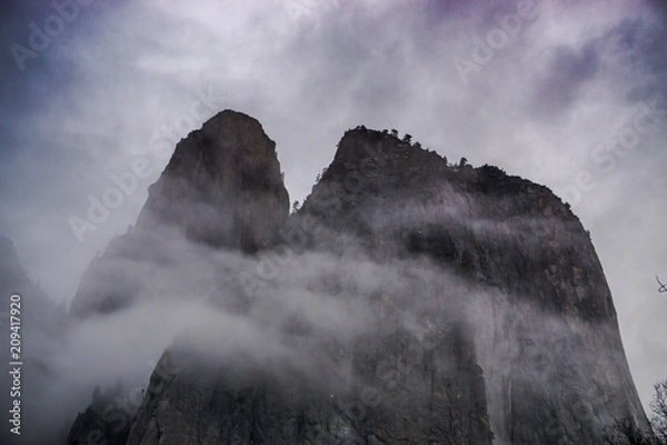 Obraz Shrouded Cathedral Peaks