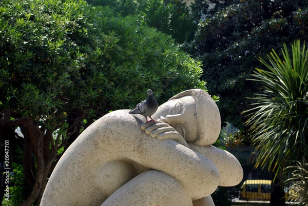 Obraz statue et pigeon