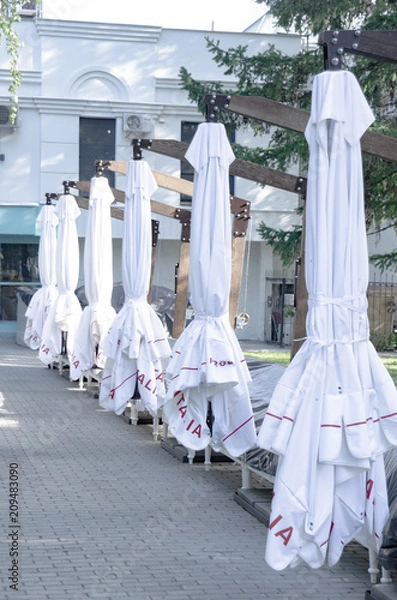 Obraz umbrellas in the summer cafe