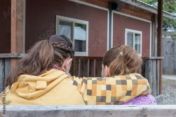 Obraz Sisters are there for each other