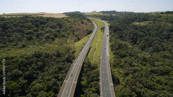 Fototapeta Highway that goes from one state to the other 