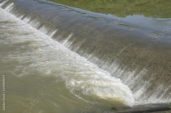 Obraz 増水した川