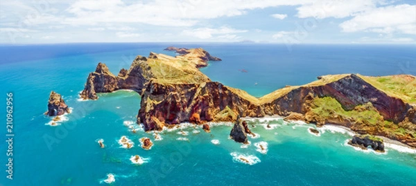Obraz Ponta do Sao Lourenco otoczona wodami Oceanu Atlantyckiego na Maderze