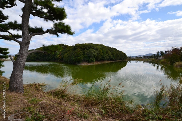 Obraz 仲哀天皇陵古墳