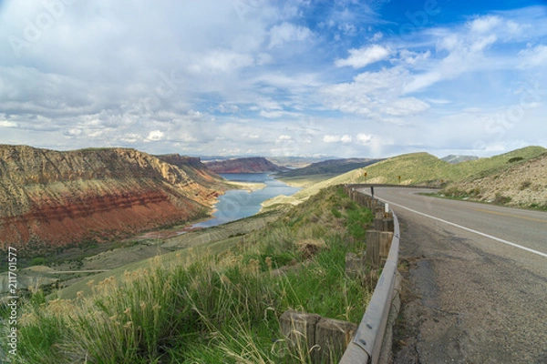 Fototapeta The Red Cliffs of Flaming Gorge - Utah