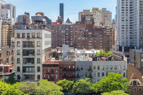 Fototapeta Nowy Jork - Overhead View na historyczne budynki wzdłuż 59th Street z panoramą Midtown Manhattan w tle