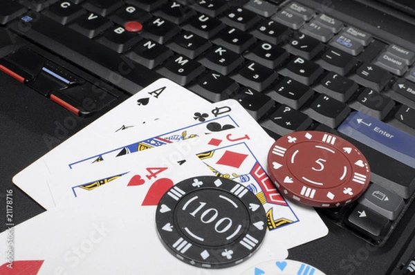 Obraz Laptop, Karten und Chips