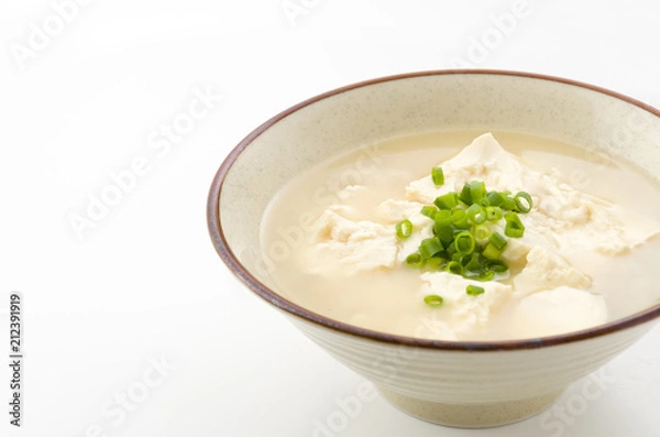 Fototapeta ゆし豆腐（沖縄の郷土料理）