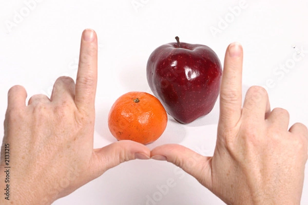 Obraz comparing apples and oranges