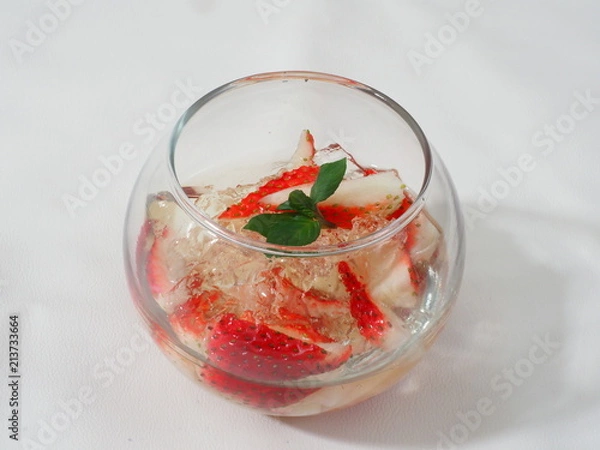 Fototapeta いちごミントゼリー