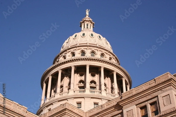 Obraz state capitol building in downtown austin, texas