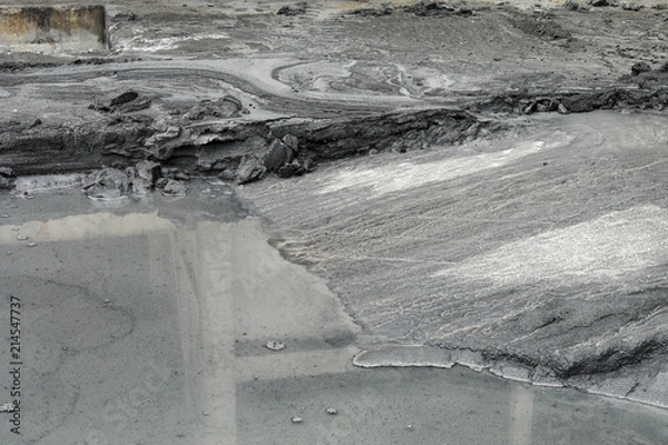 Fototapeta fly ash pattern during the raining and water flow