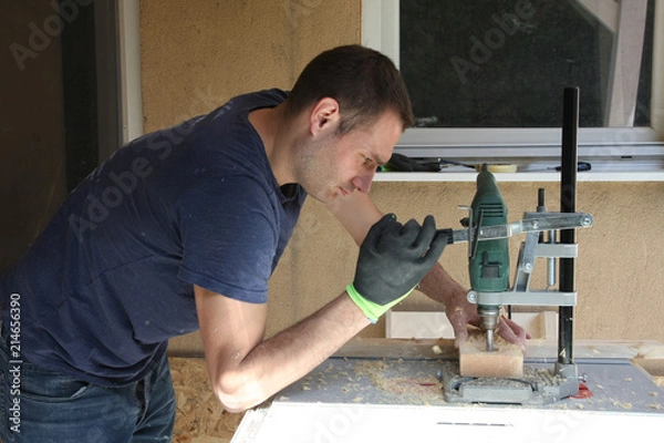 Obraz Enjoyment in carpentry